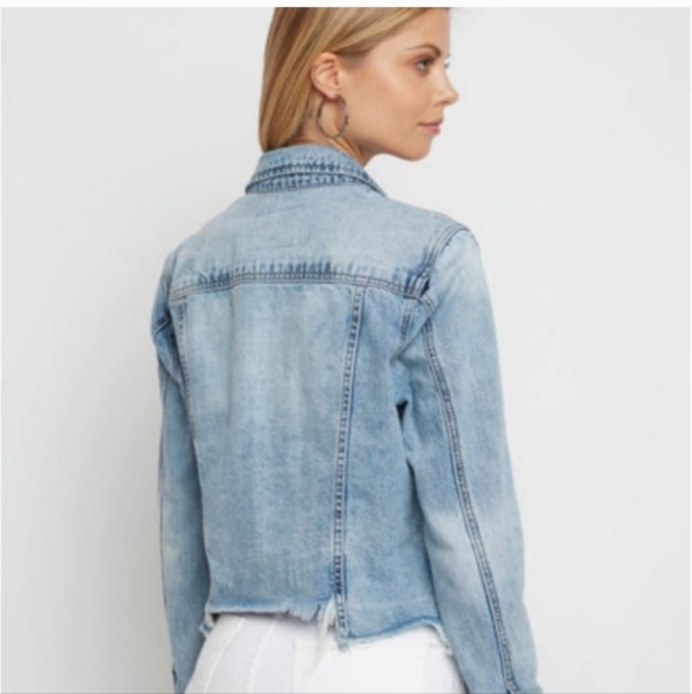 Blank NYC Raw Hem Denim Jacket Size XS - Picture 3 of 10